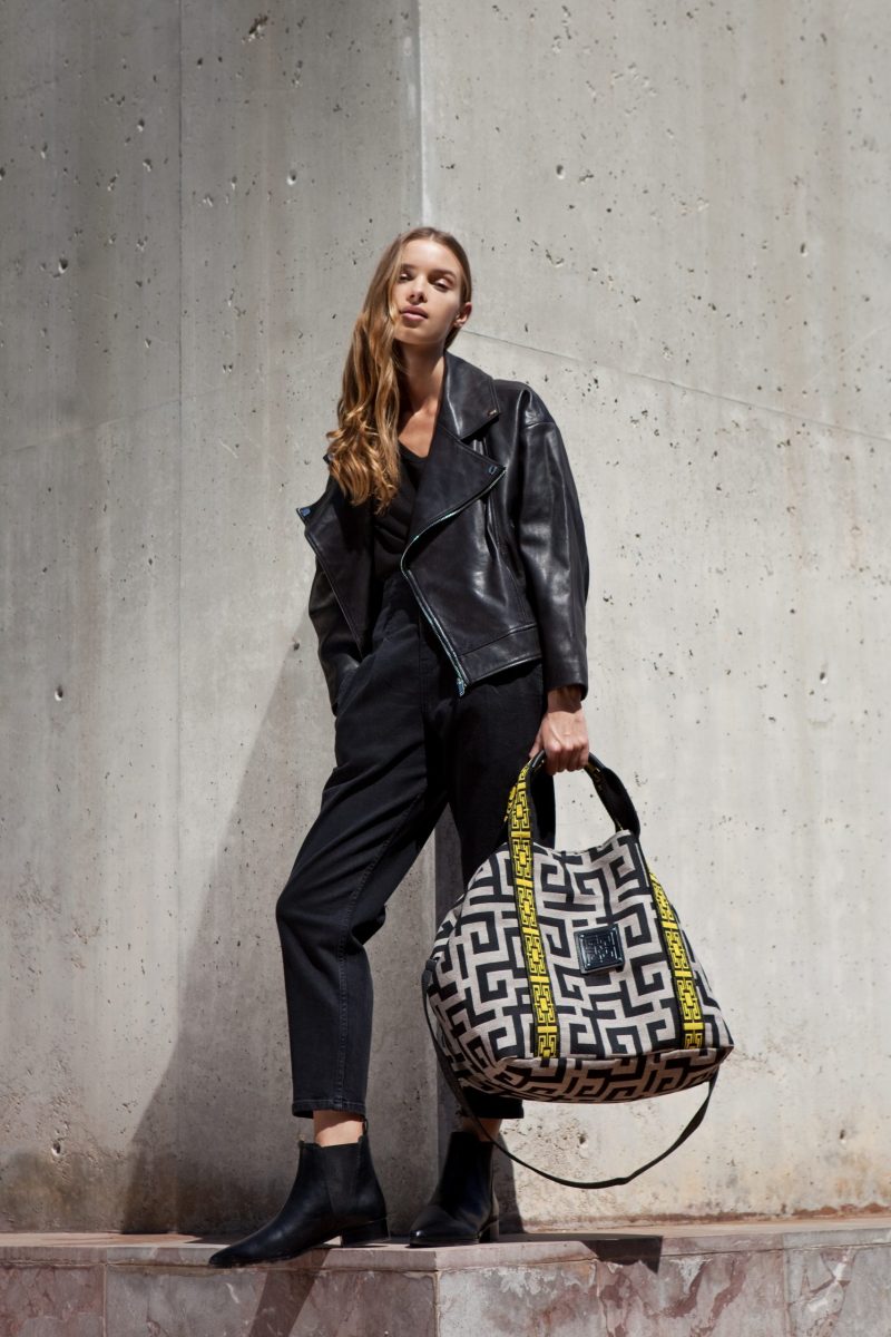 T H E R O S  beige black - Image 3