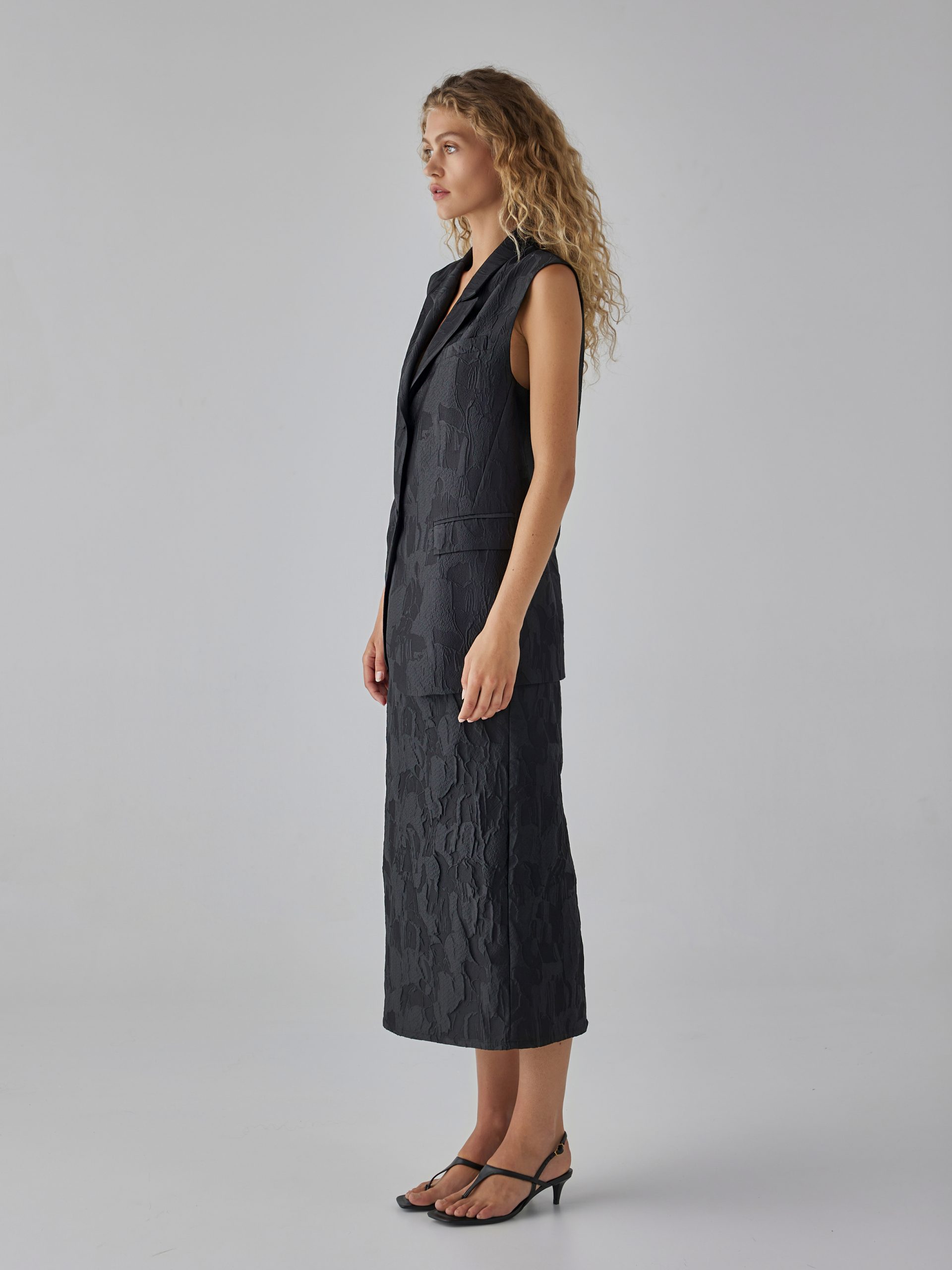 IRIS vest
