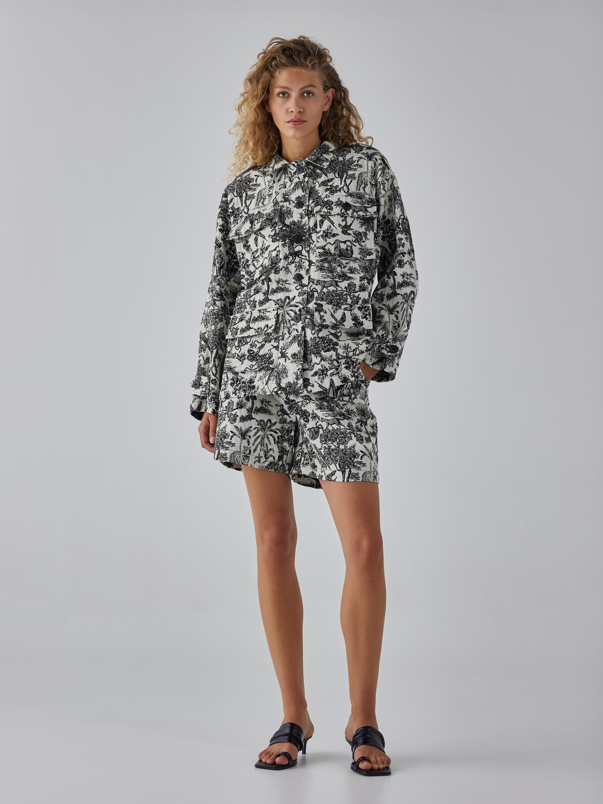 ZOE jacket